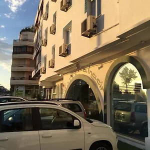 ellenőrizze a rendelkezésre állást