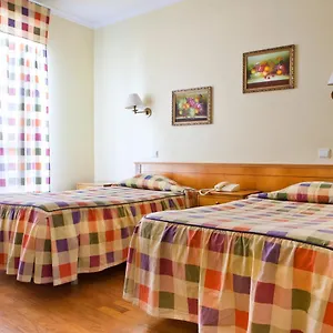 Bed & Breakfast Residencial Colombo, Funchal (Madeira)